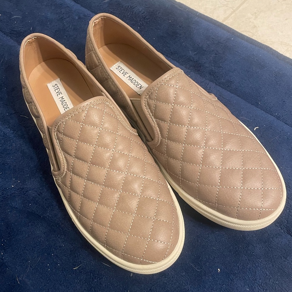 Steve Madden Quilted Tan Slip-On Shoes